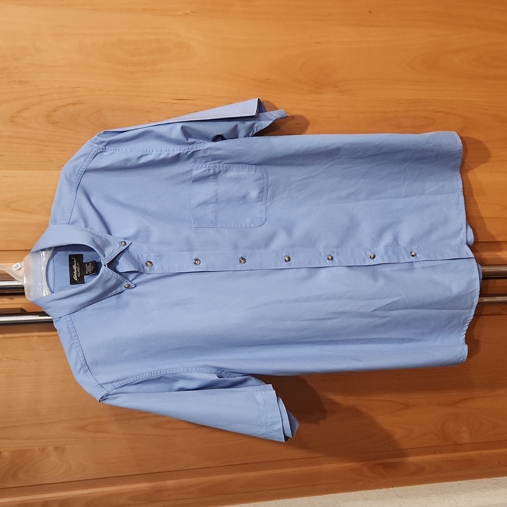 Eddie Bauer short sleeve blue cotton shirt Mens LT